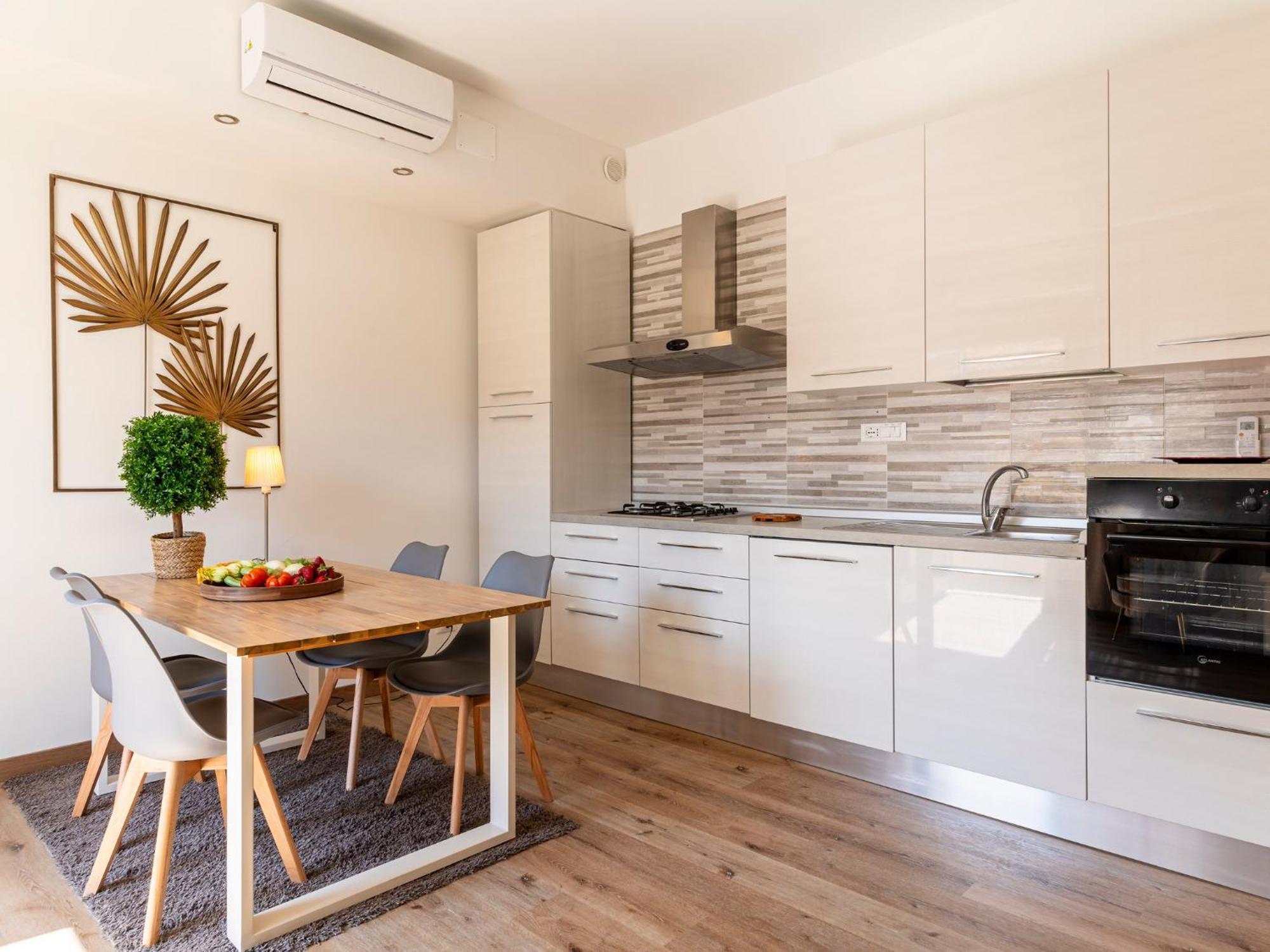 Livorno Central And Modern 2 Apts & 1 Room! المظهر الخارجي الصورة