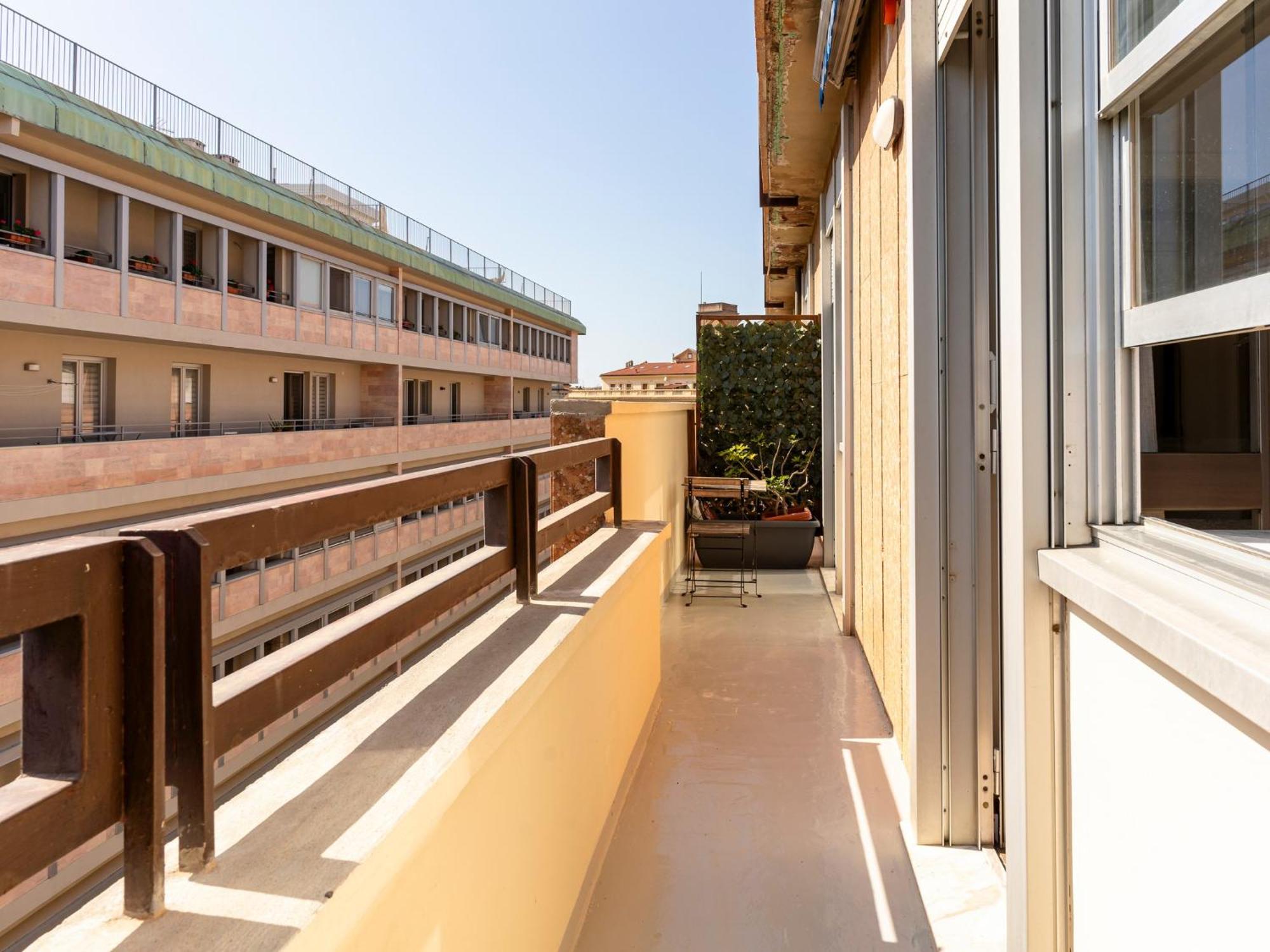 Livorno Central And Modern 2 Apts & 1 Room! المظهر الخارجي الصورة