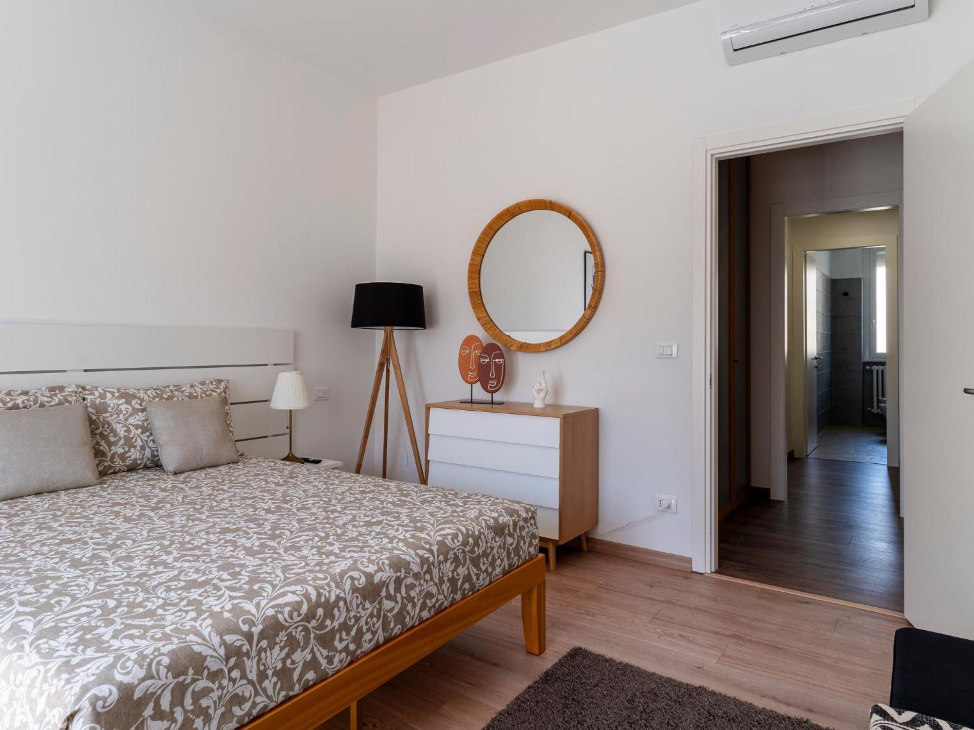 Livorno Central And Modern 2 Apts & 1 Room! المظهر الخارجي الصورة