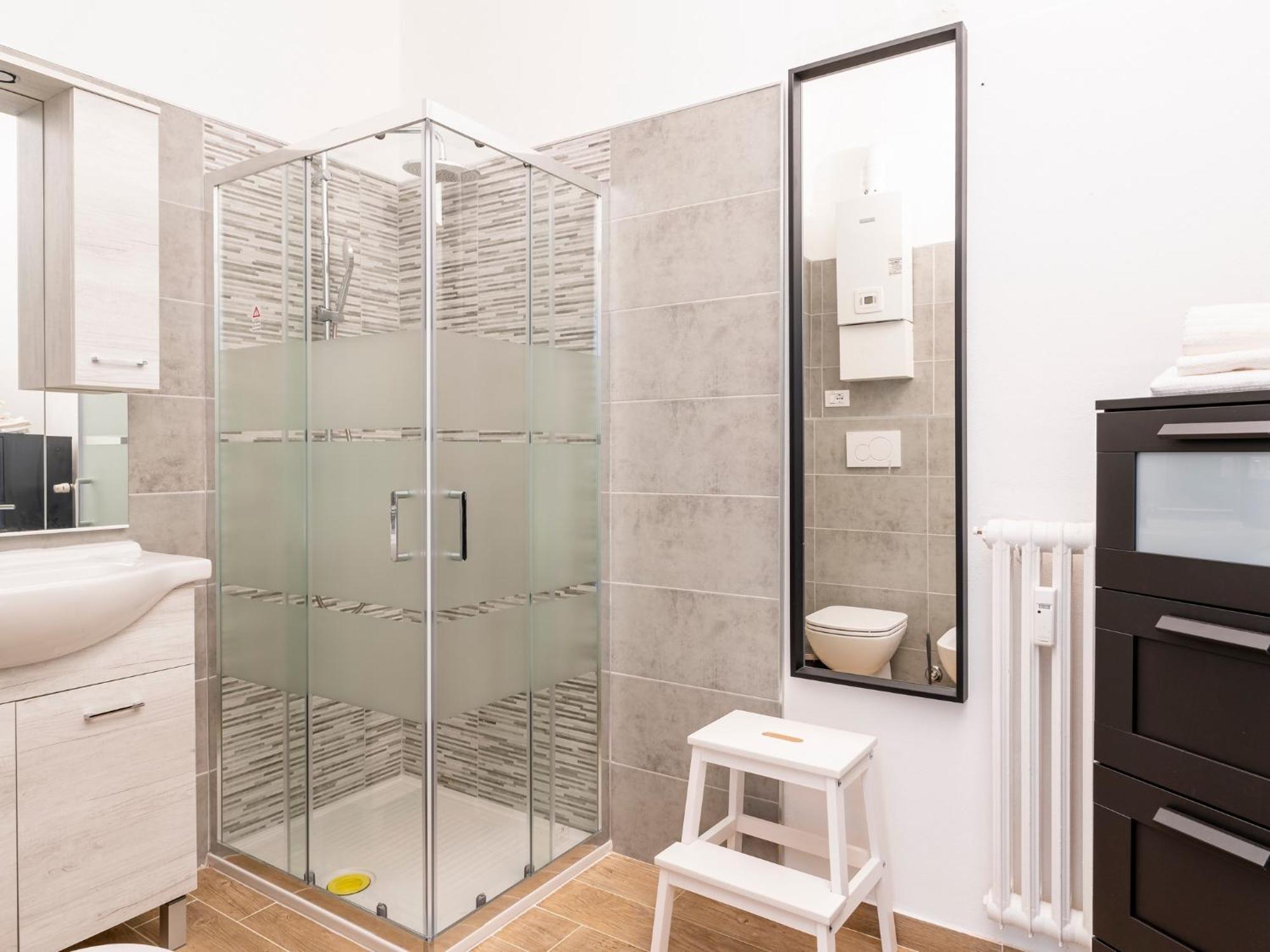 Livorno Central And Modern 2 Apts & 1 Room! المظهر الخارجي الصورة