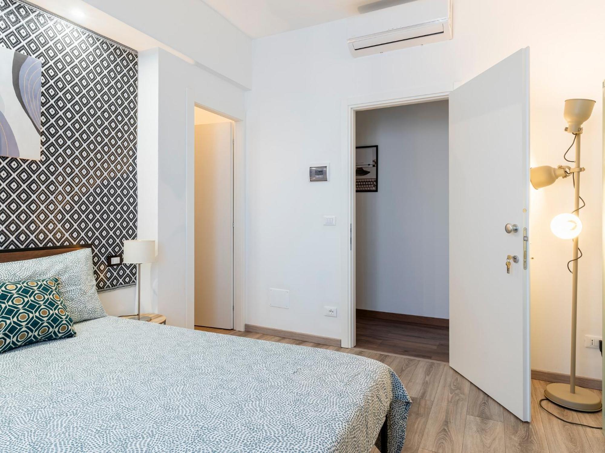 Livorno Central And Modern 2 Apts & 1 Room! المظهر الخارجي الصورة